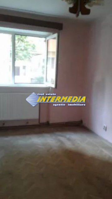 2-camere-de-vanzare-in-cetate-zona-bulevard